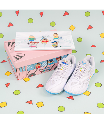 Victor x Crayon Shin Chan Court Shoes A39CS A (Bright White) de votre