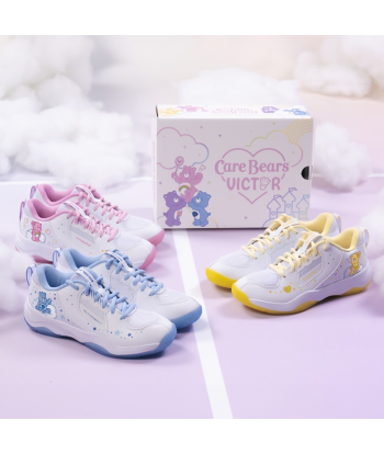 Victor x Care Bears Court Shoes A-CBC AE (White/Bright Yellow) sur le site 