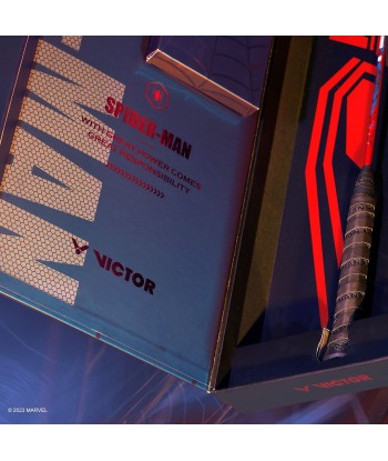 Victor x Marvel Spiderman Giftbox rembourrage situé sous